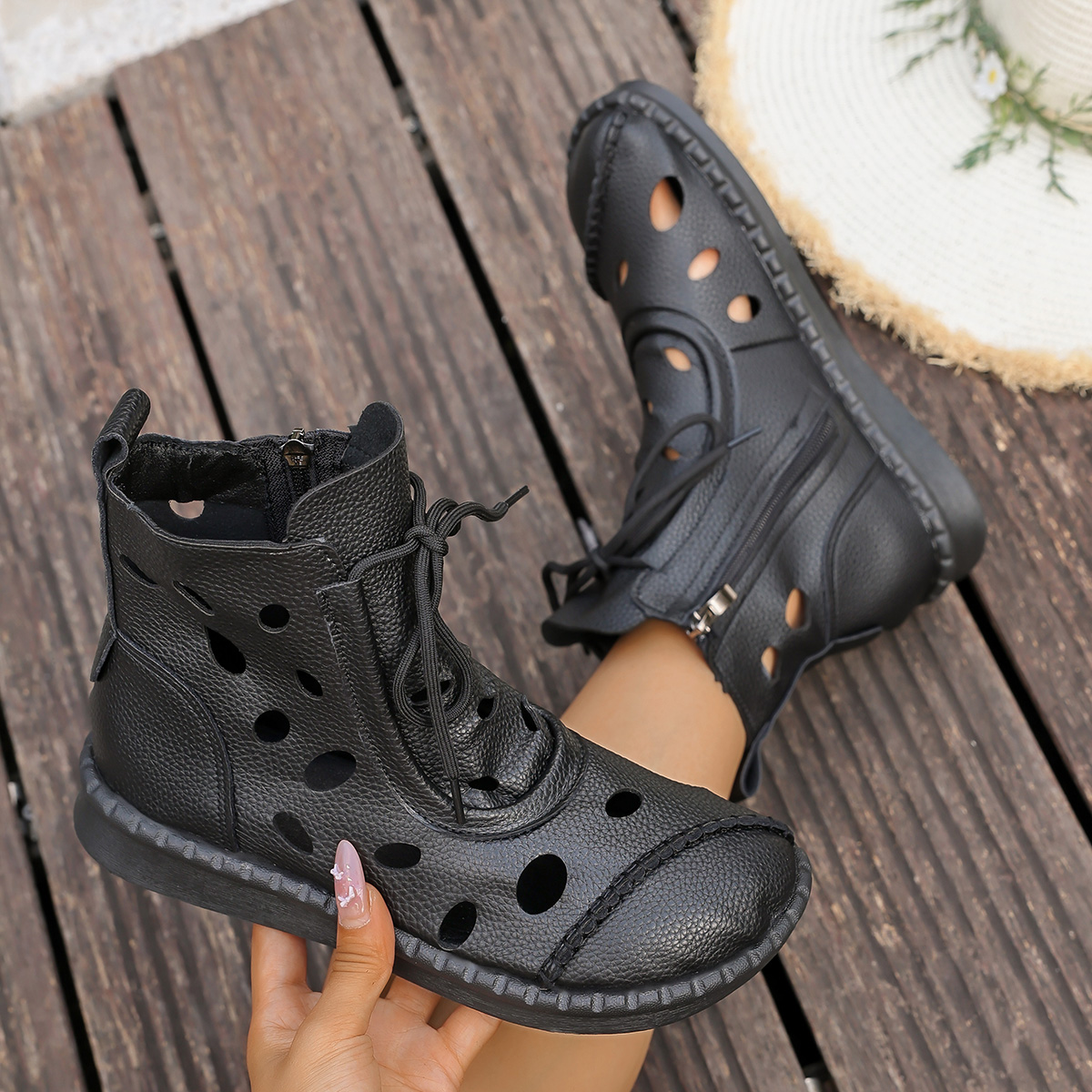 Anti Loop Rubber - Vintage Breathable Hollowed Out Ankle Boots